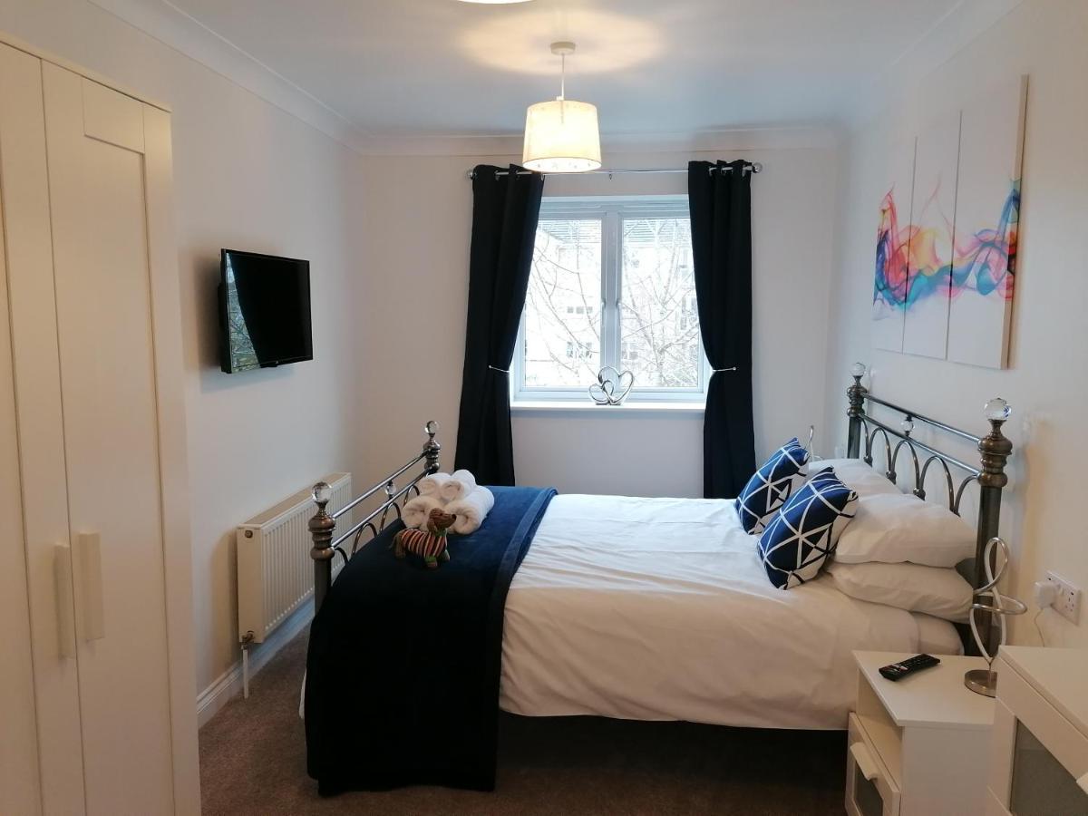Luxury Modern 2 Bed Apartment, Free Undercroft Parking For 1 Car 사우샘프턴 외부 사진